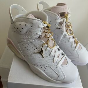 Women’s Air Jordan 6 Retro ‘Gold Hoops’